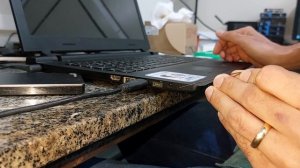Como dar BOOT (Lenovo Ideapad 100 15IBY)