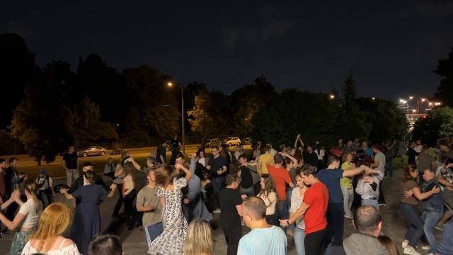 Бачата опен-эйр набережная реки Карповка Питер сентябрь 2023 v03 смотреть онлайн