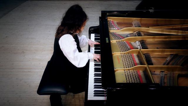 Пенькина Элиана - И.С.Бах «Маленькая прелюдия» до минор №3 из «12 маленьких прелюдий»