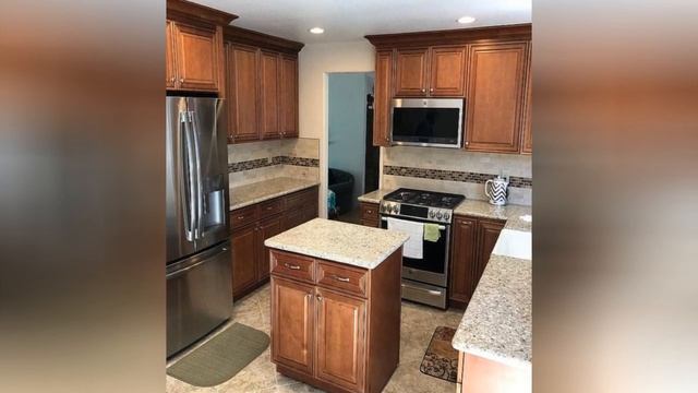 75 Linoleum Floor Kitchen With Multicolored Countertops Design Ideas You'll Love ? смотреть онлайн