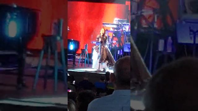 Never Go Back- Evanescence Synthesis Tour 7/28/18 смотреть онлайн