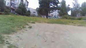 Китайский квадрокоптер 4DRC F8 Первые испытания.