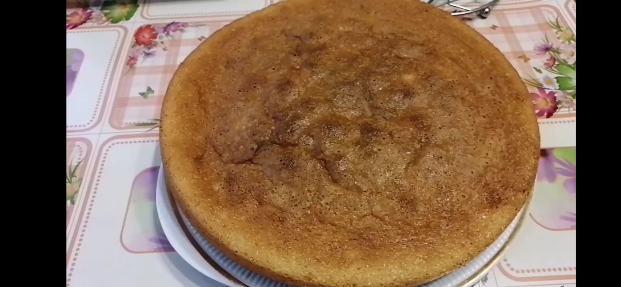 №28 Шарлотка с яблоками на сметане. Рецепт шарлотки на сметане.
