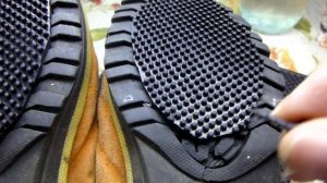 ЗА 5 МИНУТ И НА 2 ЗИМЫ СДЕЛАТЬ ПОДОШВУ ОБУВИ НЕ СКОЛЬЗКОЙ. АНТИГОЛОЛЁД ЛЕГКО, БЫСТРО И НАДОЛГО.