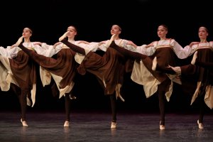 "Из плена суеты", Ансамбль "Школьные годы". "From the captivity of vanity", Ensemble "School years".