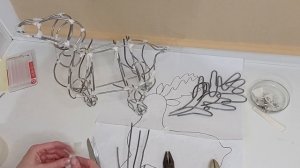 Рождественский олень из проволоки своими руками. How to make a christmas reindeer.