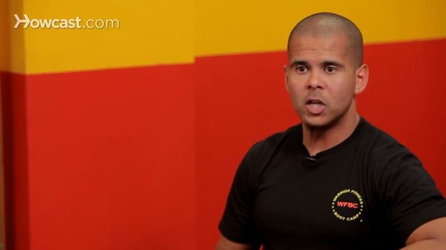 How to Do a Spider-Man Push-Up | Warrior Fitness смотреть онлайн