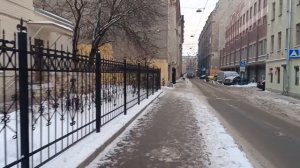 Петербург с Лизой. Первая прогулка. Петроградская сторона.