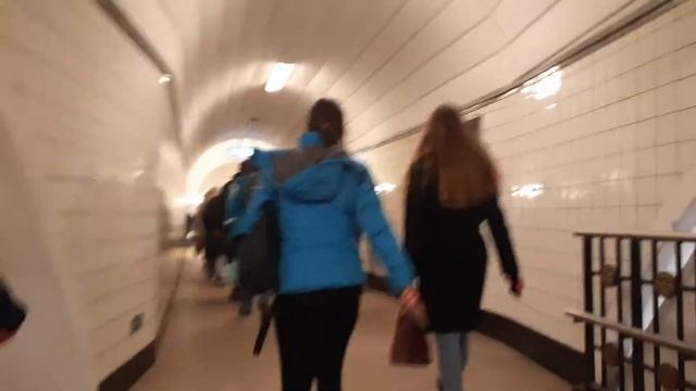 Метро Санкт-Петербурга. Переход на станции Технологический институт смотреть онлайн