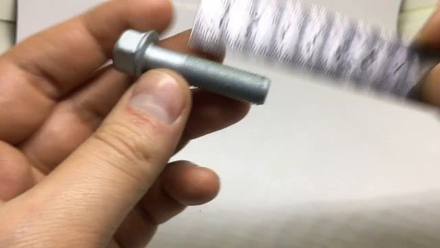 Болт KIA HYUNDAI Болт с фланцем M10 x 40 x 1.25 - 10.9 смотреть онлайн