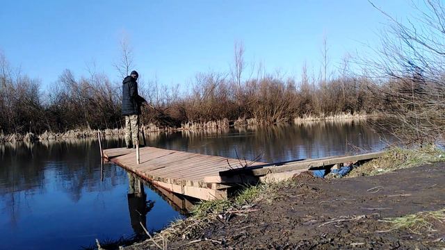 Ловля ЩУКИ | Зимний спиннинг рыбалка на ЩУКУ в феврале смотреть онлайн