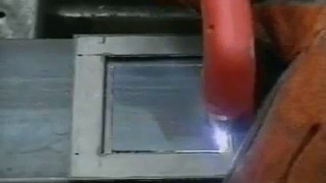 Возможности аппарата плазменной резки Selco Genesis 35 смотреть онлайн