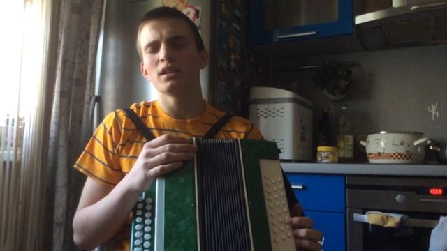 Как играть частушки на гармошке