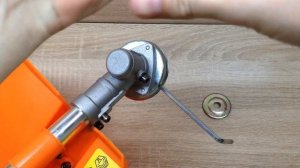 Намотка лески на катушку триммера.