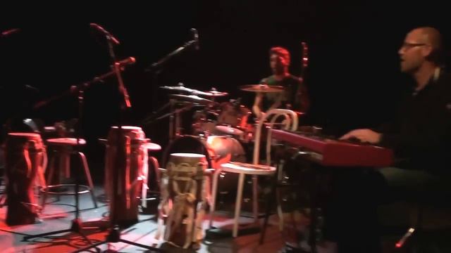 Please, Stefano Malatesta e la sua band all'Angelo Mai смотреть онлайн