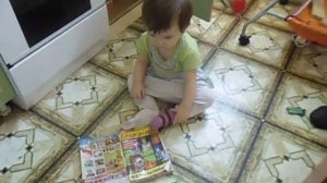 дети играютсю и дерутся)