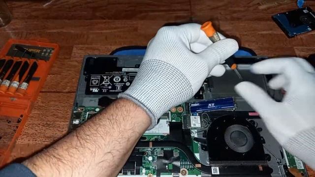 Como Desarmar Notebook Lenovo Ideapad 3 ? Aumenta la Memoria Ram y Coloca SSD M2 NVMe con Windows 1 смотреть онлайн