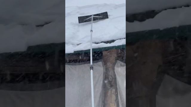 Скребок телескоп для удаления снега с крыш ковш XXL пластик PVA 630мм*150мм*6400 Skrab 28093 смотреть онлайн