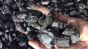 КДР. Уголь антрацит орешек, 13-25мм.mp4