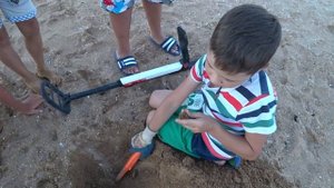 КОП ВЕЧЕРОМ НА ПЛЯЖЕ! ЕСТЬ НАХОДКИ! коп в Крыму!