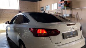 Ford Focus - установили bi-led модули Aozoom A13, полировка и бронирование фар пленкой