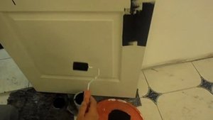 Как покрасить двери валиком