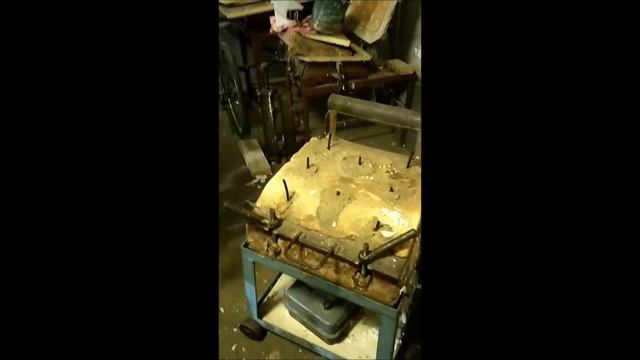 Пенополиуретан. Получение формованного эластичного изделия из ппу