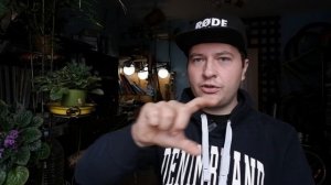 Почему все мои объективы без автофокуса и электроники