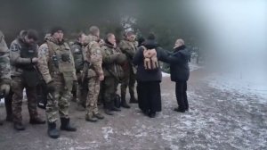 Воины молятся перед боем