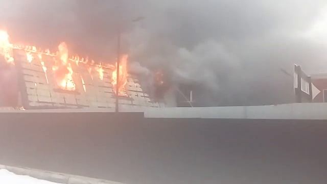 Пожар в Щелково ул.Фабричная смотреть онлайн