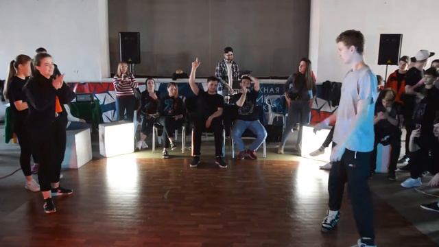 Ученические баттлы 2019 / Locking / Танцевальная студия Under Stand смотреть онлайн