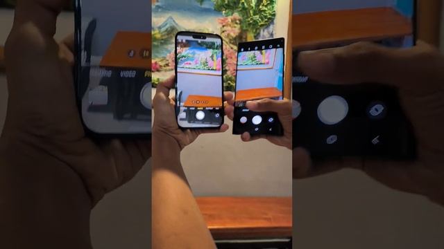 iPhone 14 pro vs Samsung galaxy S22 ultra indoor camera comparison ?
