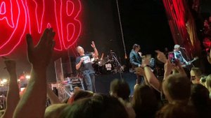 НАИВ - Суперзвезда