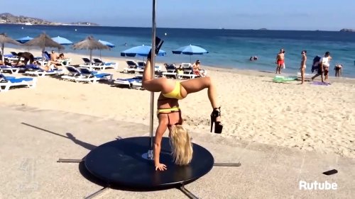 Egizaklar qullikda jinsiy aloqa porno komiks