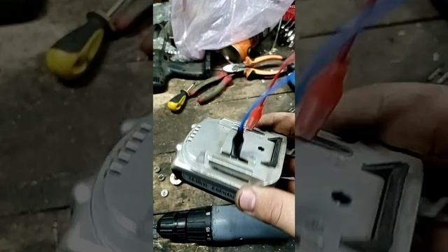 Что можно сделать из старого шуруповёрта. смотреть онлайн