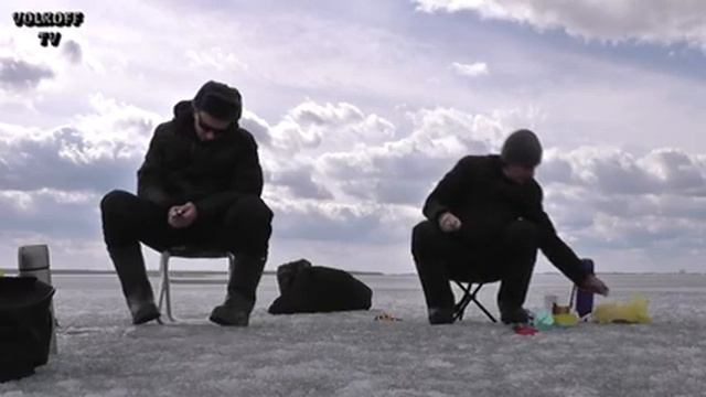 Озеро Касли рыбалка и закрытие зимнего сезона рыбалки со льда Челябинская область