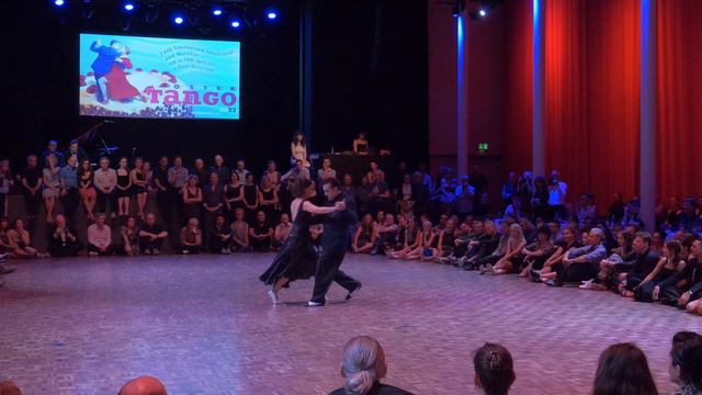 Juana Sepulveda & Chicho Mariano Frumboli - Emancipaciòn (Osvaldo Pugliese) смотреть онлайн