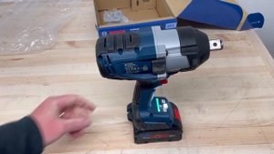 Bosch GDS 18v-1050 Impact Wrench