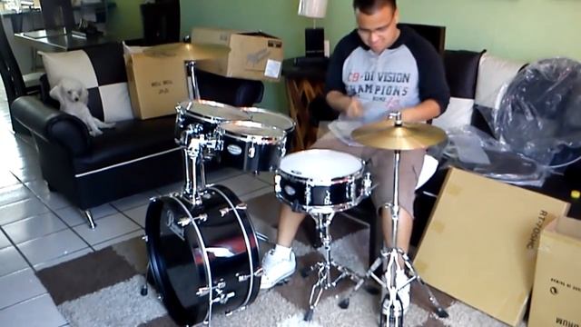 La Pearl Traveler del Telu смотреть онлайн