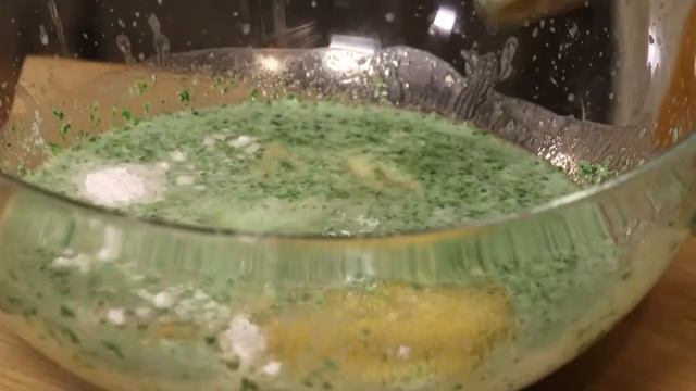 #ГОТОВИМсВАСИЛЬЕВЫМ 11.Рецепт зелёные оладьи из шпината быстрый,полезный и вкусный завтрак.Блюдо дн смотреть онлайн