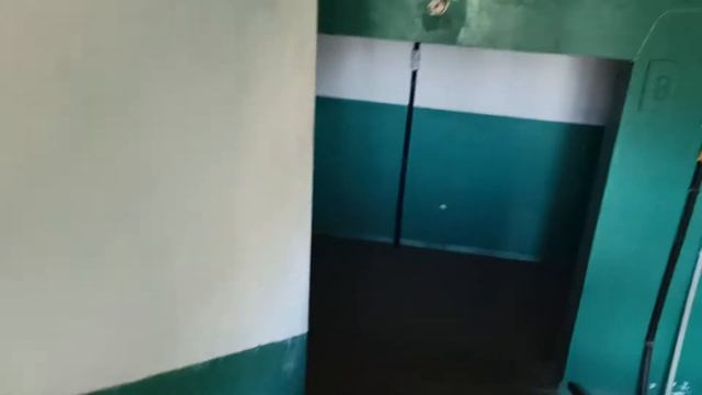 (Переснято) Лифт МЛЗ (1974), г/п 320 кг, V=0,71 м/с (ул. Волшебная, 159, подъезд 1, г. Запорожье) смотреть онлайн