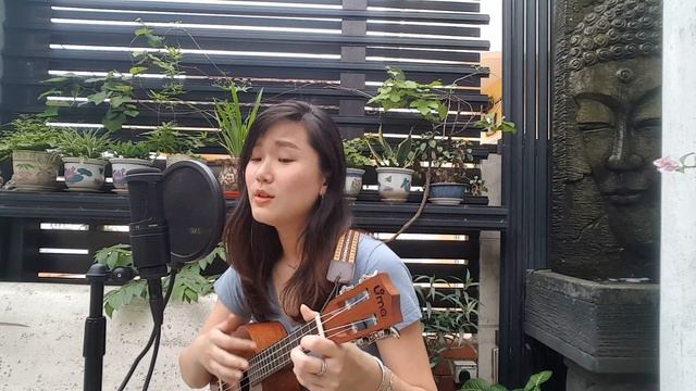 Do You Remember by Jack Johnson cover (ukulele + greenery background) смотреть онлайн