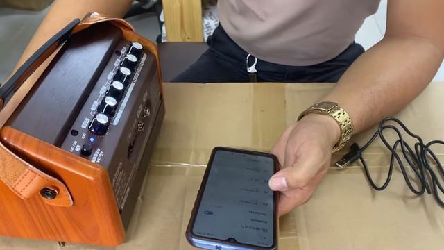 Hướng dẫn sử dụng Ampli loa Aroma AG-15A kết nối Bluetooth nghe nhạc, chơi guitar nhạc cụ смотреть онлайн