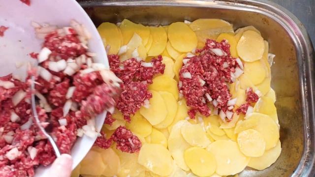 Без жарки! Я не могу перестать готовить это блюдо. Вкусный и быстрый рецепт с картошкой