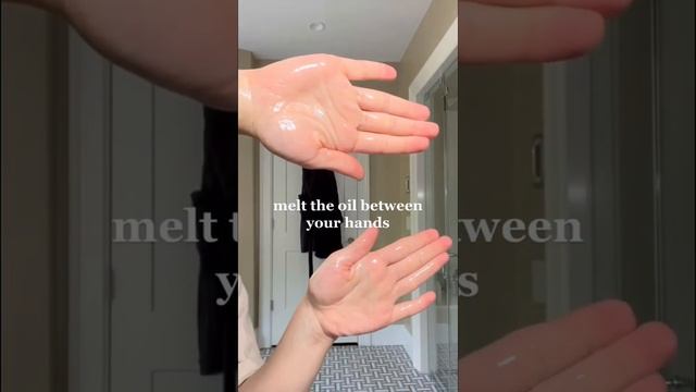 Coconut oil is nature’s olaplex #haircare #hairrourine #hair
