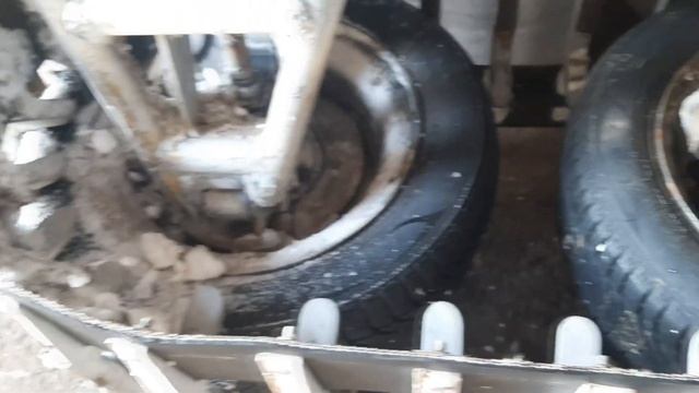 ОБЗОР БАГГИ НА ГУСЕНИЧНОМ ХОДУ | Багги из мотороллера муравей своими руками смотреть онлайн