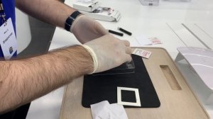 Клеим защитное стекло на часы apple watch 5 по новой секретной технологии