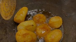 Баранина с овощами. Жареная картошка в КАЗАНЕ