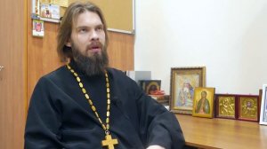 Отвечают пастыри: Если святая вода испортилась