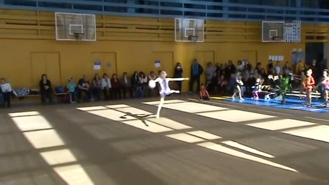 Нитченко Алиса 2006 мяч пер-во Черниговской обл. 04-05.10.2014 смотреть онлайн